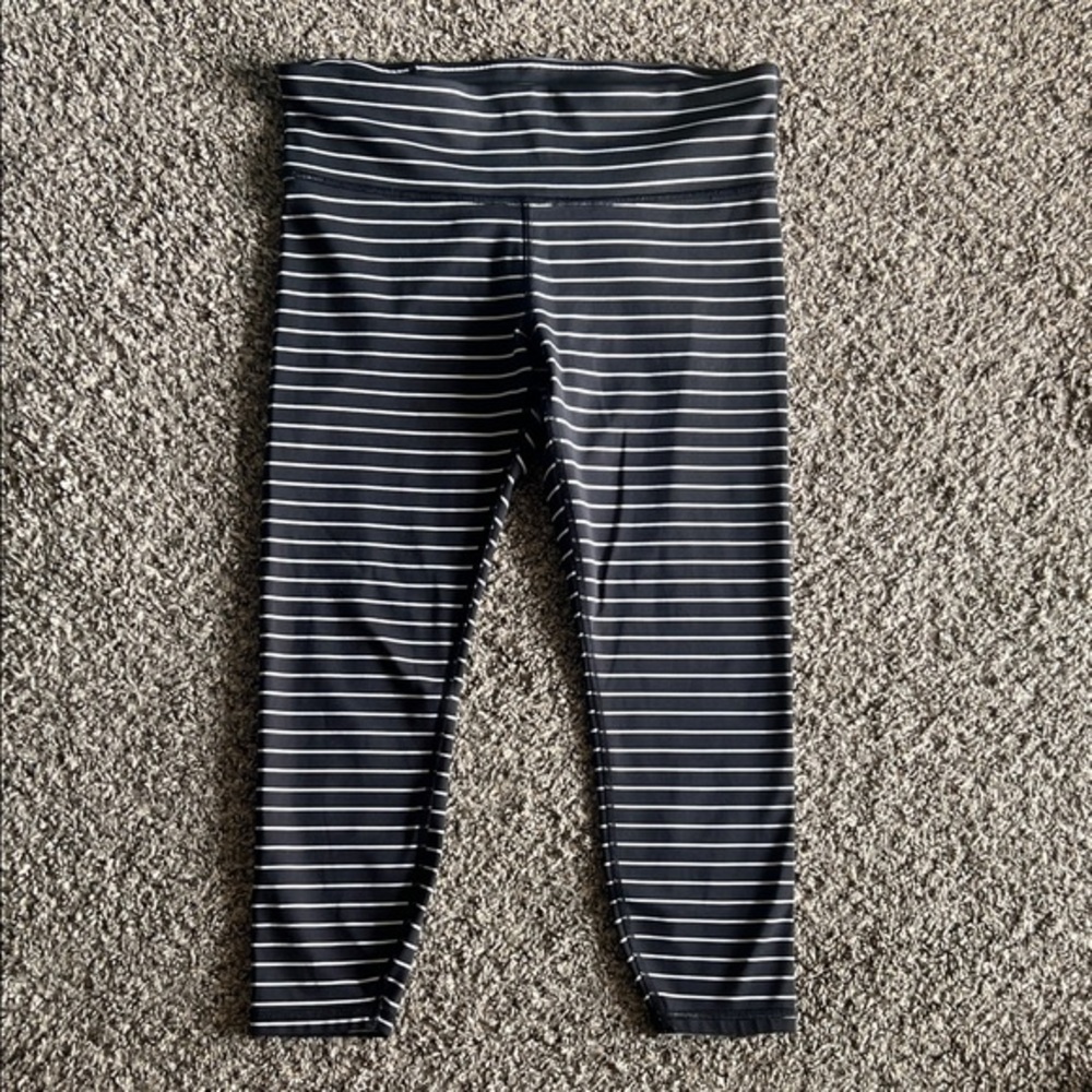 GAP Black and White Striped Leggings Medium Petite